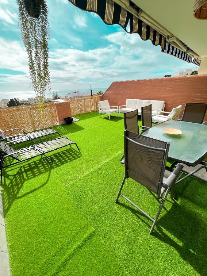 Cozy Apartment With Large Terrace 토레몰리노스 외부 사진