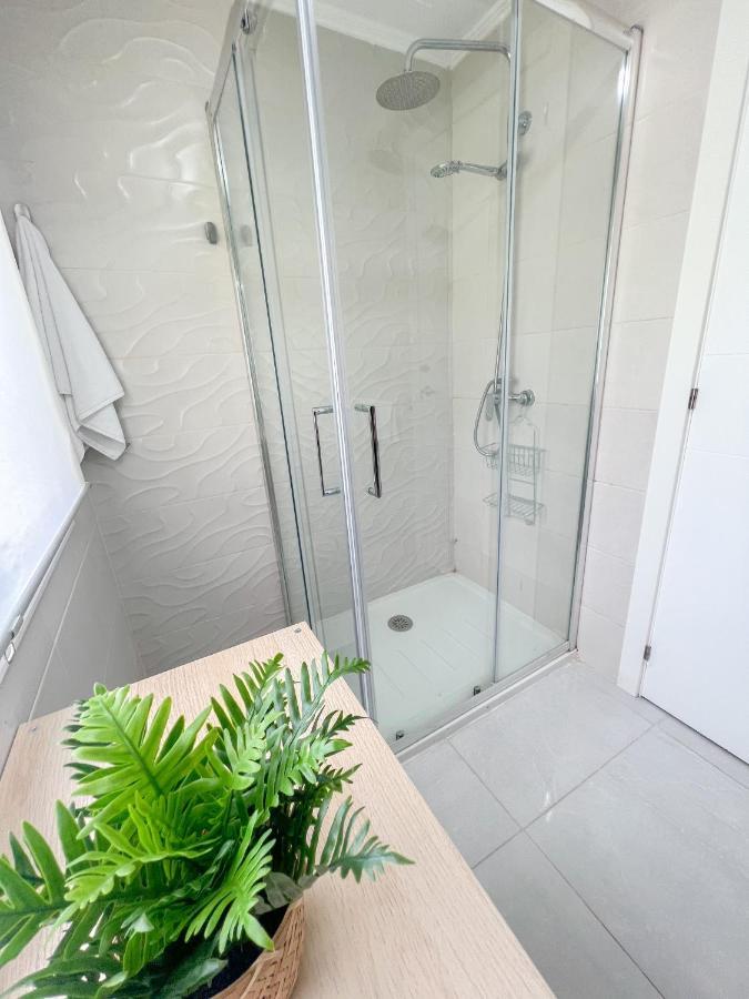 Cozy Apartment With Large Terrace 토레몰리노스 외부 사진