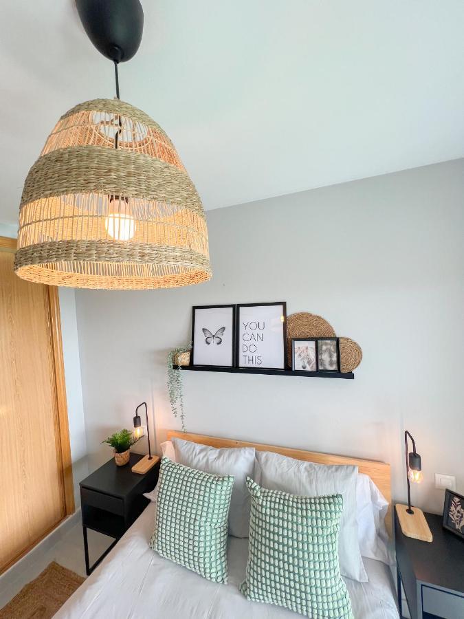 Cozy Apartment With Large Terrace 토레몰리노스 외부 사진