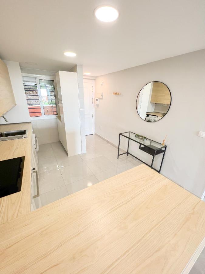 Cozy Apartment With Large Terrace 토레몰리노스 외부 사진