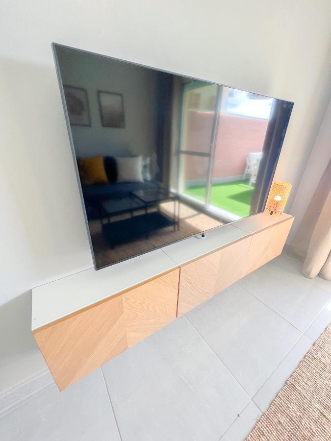 Cozy Apartment With Large Terrace 토레몰리노스 외부 사진
