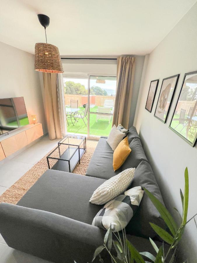Cozy Apartment With Large Terrace 토레몰리노스 외부 사진